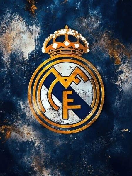 Starting as a Defensive Midfielder at Real Madrid cover